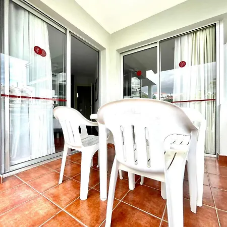 With Wifi, Pool, A 600m From Los Cristianos Beach In Tenerife Apartment *