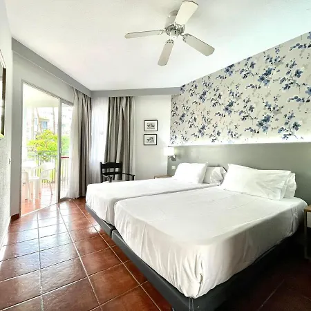 With Wifi, Pool, A 600m From Los Cristianos Beach In Tenerife Διαμέρισμα Los Cristianos (Tenerife)