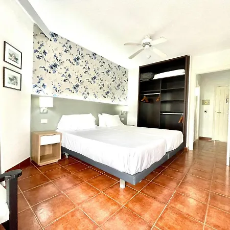 Διαμέρισμα With Wifi, Pool, A 600m From Los Cristianos Beach In Tenerife Los Cristianos (Tenerife)